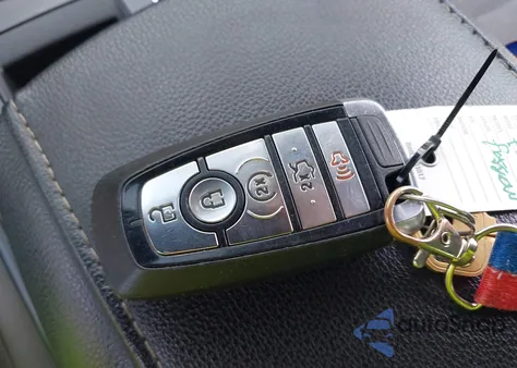 2017 Ford Fusion Sport z USA, uszkodzony, nr VIN 3FA6P0VP8HR154694